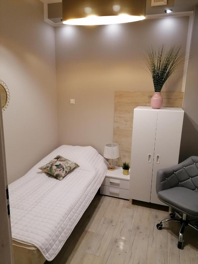 Laboratorium Piekna Apartment *